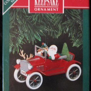 NIB Hallmark Keepsake Ornament Santa's Antique Car "Here Comes Santa" 1991 #13